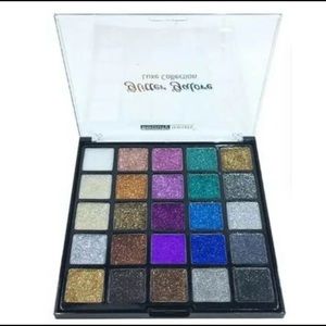 BEAUTY TREATS Glitter Galore Luxe Collection Palette, Eyeshadows